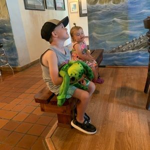 Meet your Posher, Landen